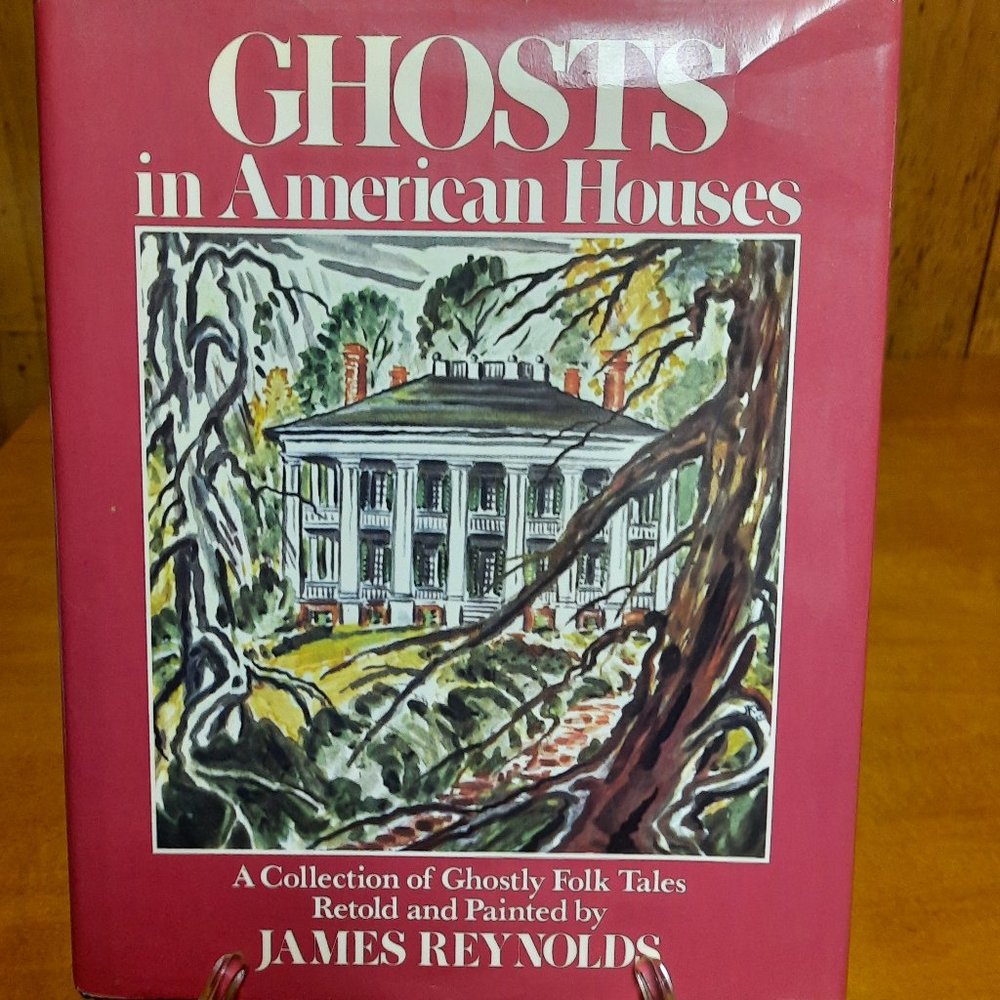 Hardcover Book "Ghosts in American Houses"